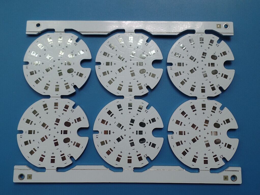โรเจอร์ส พีซีบีพื้นฐานวัสดุ ROHS SMT ENIG DIY พาร์ท PCB โลหะวงจร 5G Network