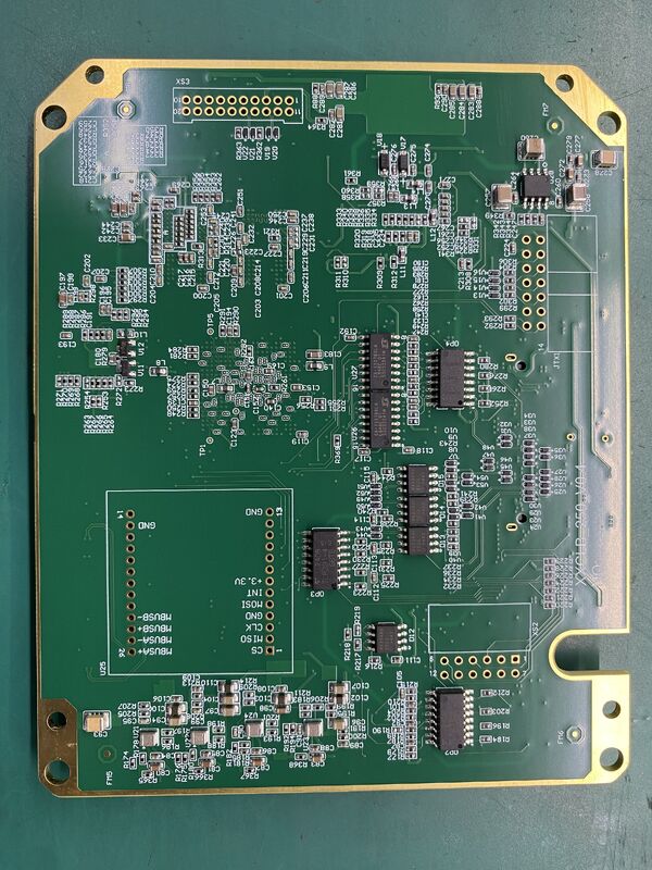 การสื่อสาร Pcb Tg180 สูงแรงปัจจุบันขนาดที่กําหนดเอง Pcb ออกแบบสําหรับการจัดการและการกระจายพลังงานไฟฟ้า