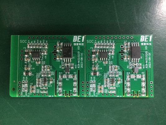 การสื่อสารมืออาชีพ การประกอบ PCB หลายชั้นด้วยวัสดุ FR4 และความหนา 0.4mm-3mm